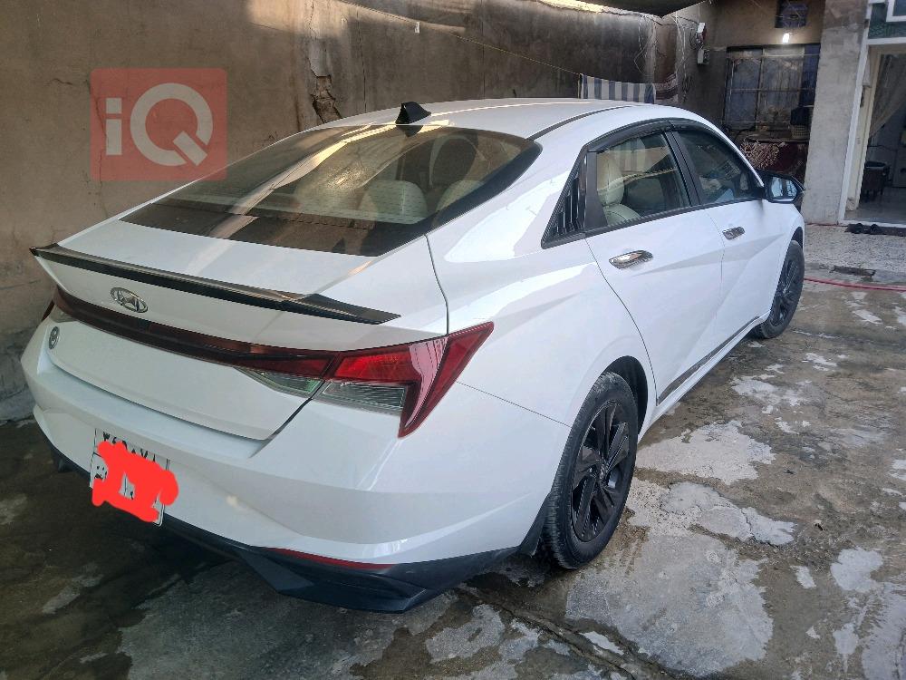 هیوندای ئەلەنترا